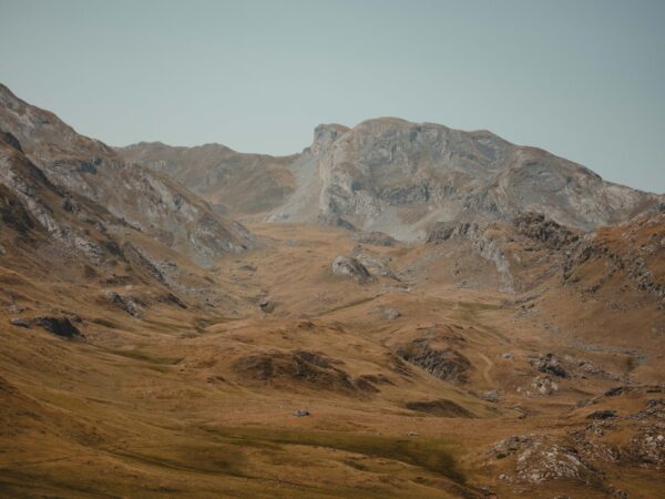 expedition-pyrenees-missroofless