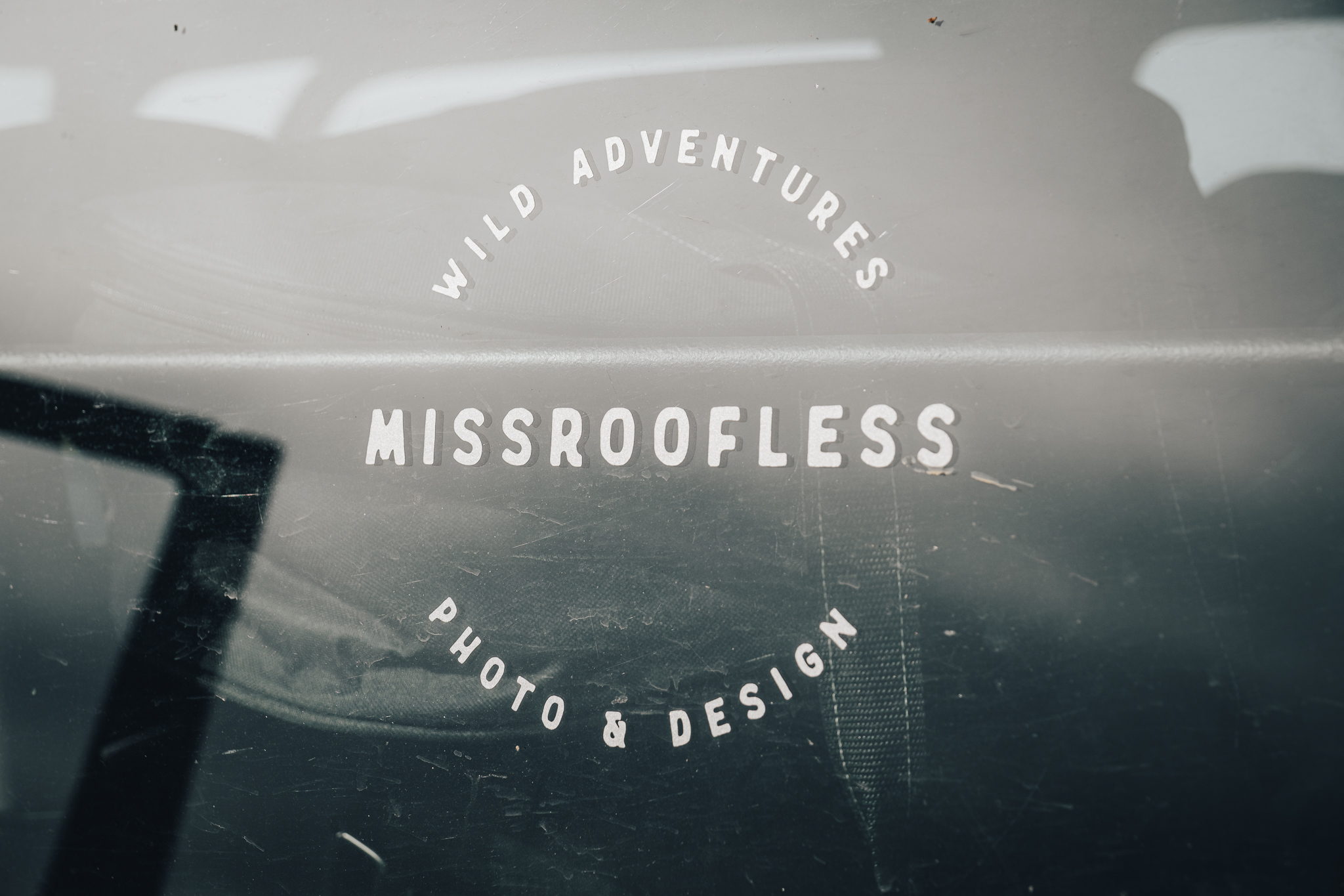 missroofless overland