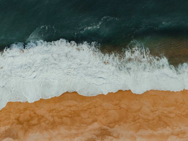 sand_and_sea_missroofless