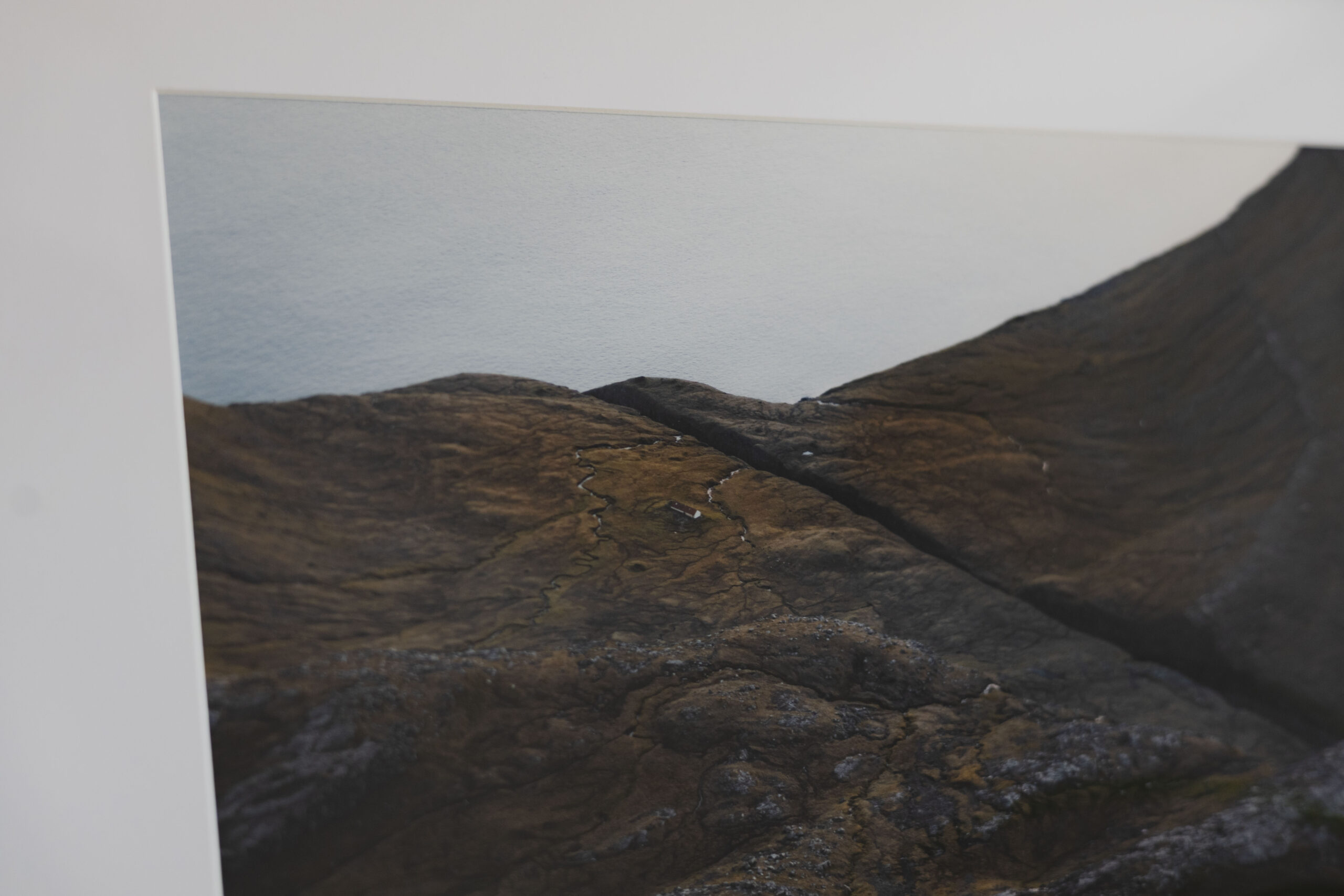 4volcanic_veins_print_missroofless