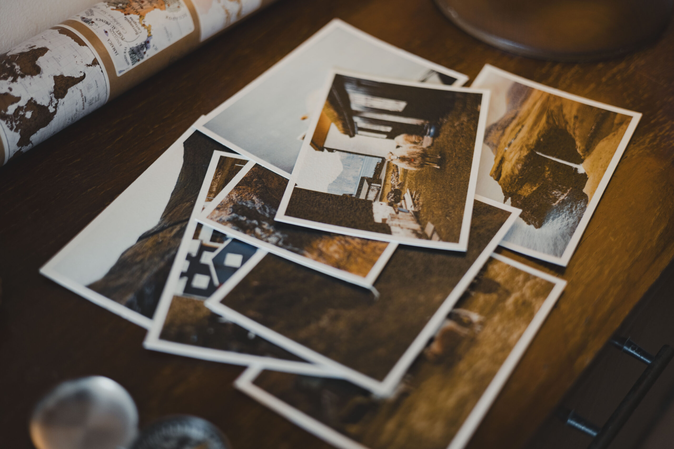 1postcard_faroe_missroofless