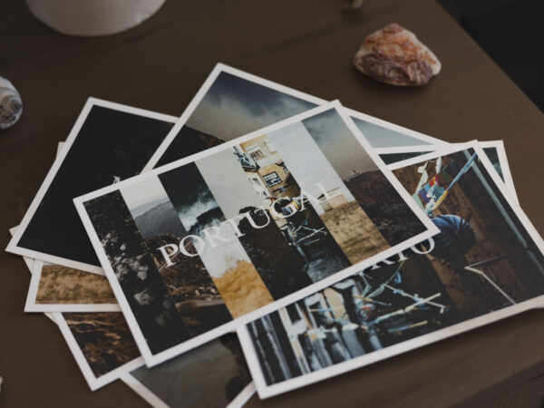 1postcards_portugal_missroofless