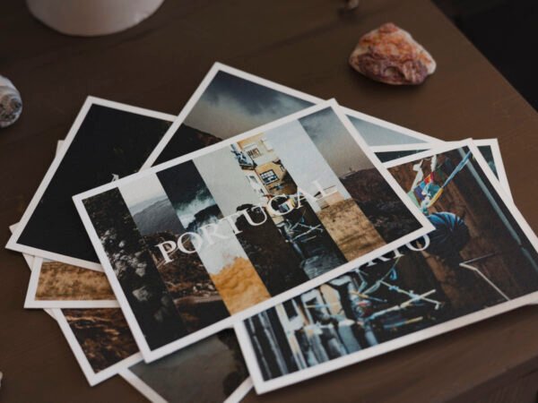 1postcards_portugal_missroofless