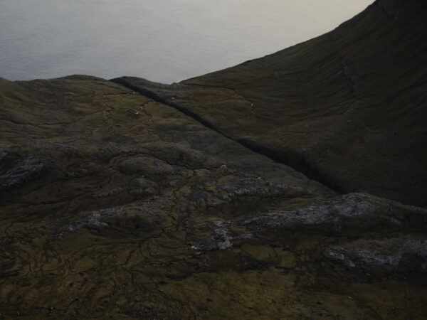 volcanic_veins_print_missroofless